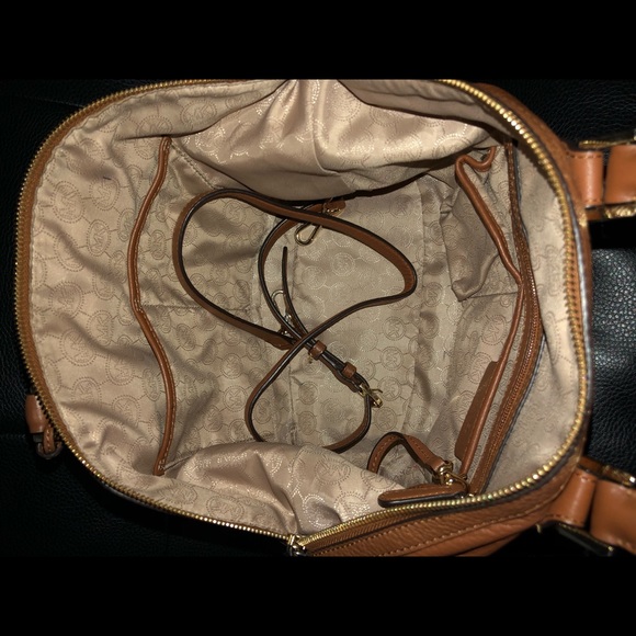 Michael Kors Purse - Picture 3 of 7